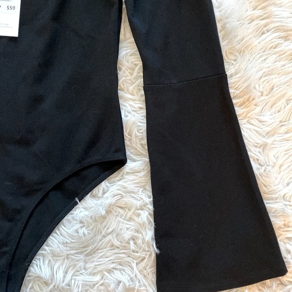 Bardot Ellie Off The Shoulder Bell Sleeve Bodysuit - Picture 6 of 11